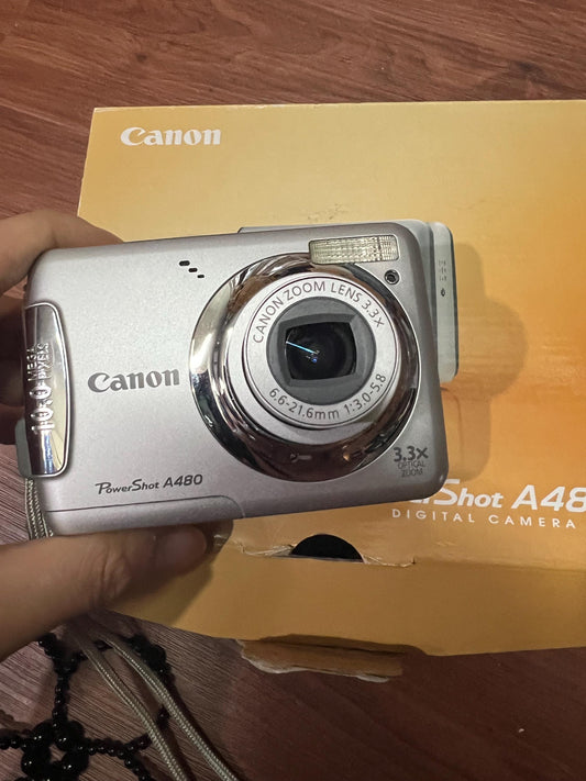 Canon PowerShot A480 ! Original box! Vintage digital camera