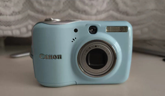 Canon Powershot E1 ! Super Rare Boxed! baby blue