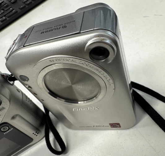 Fujifilm FinePix F601 Zoom