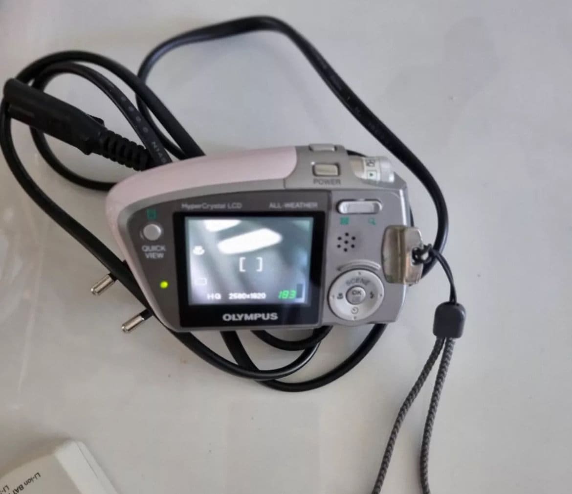 Olympus Mju-mini Digital S! Baby pink