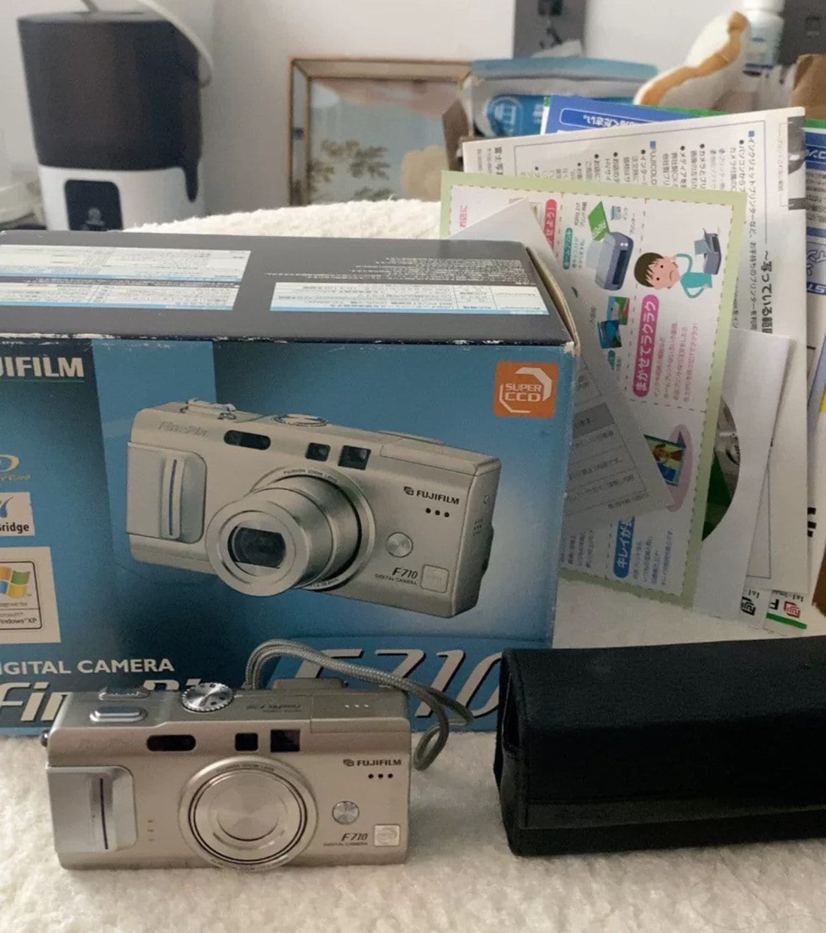 Fujifilm Finepix F710 ! boxed