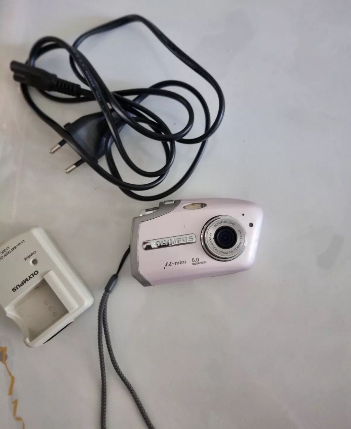 Olympus Mju-mini Digital S! Baby pink