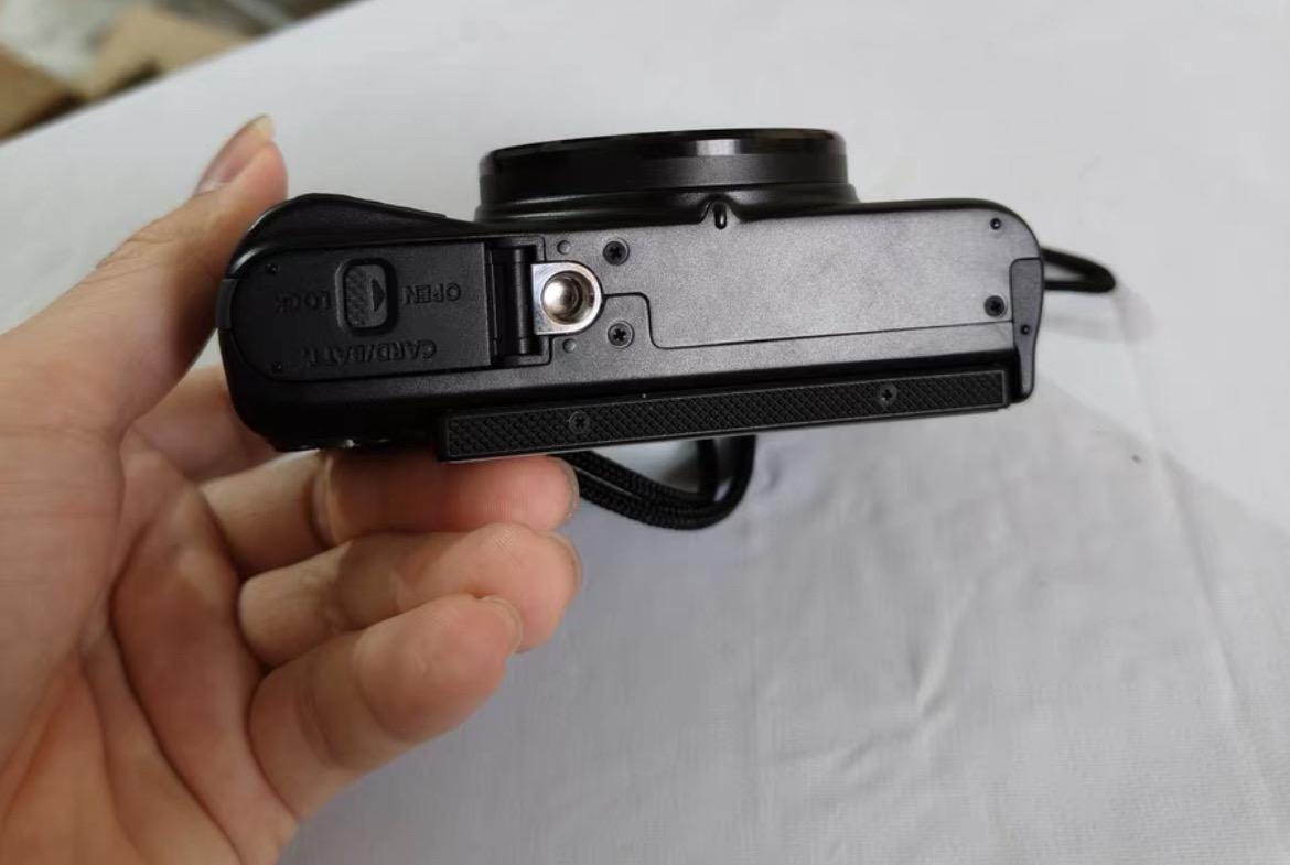 Canon powershot SX740 hs