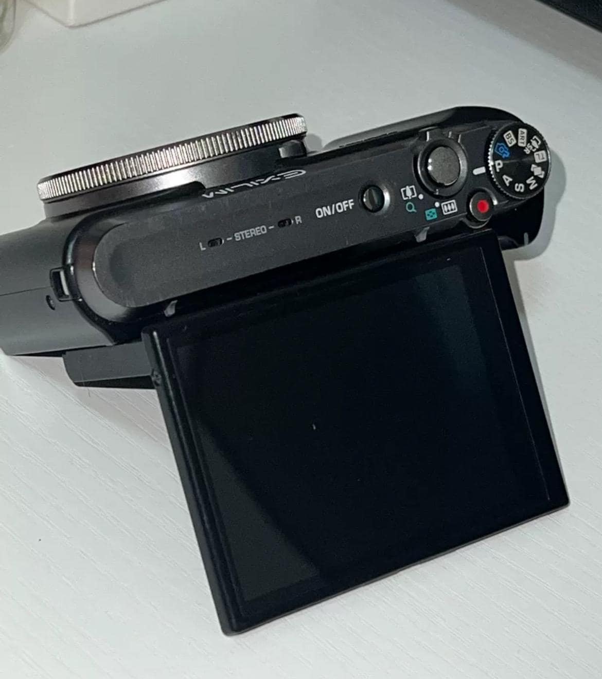 Casio Exilim Zoom EX-Z1000! Boxed !