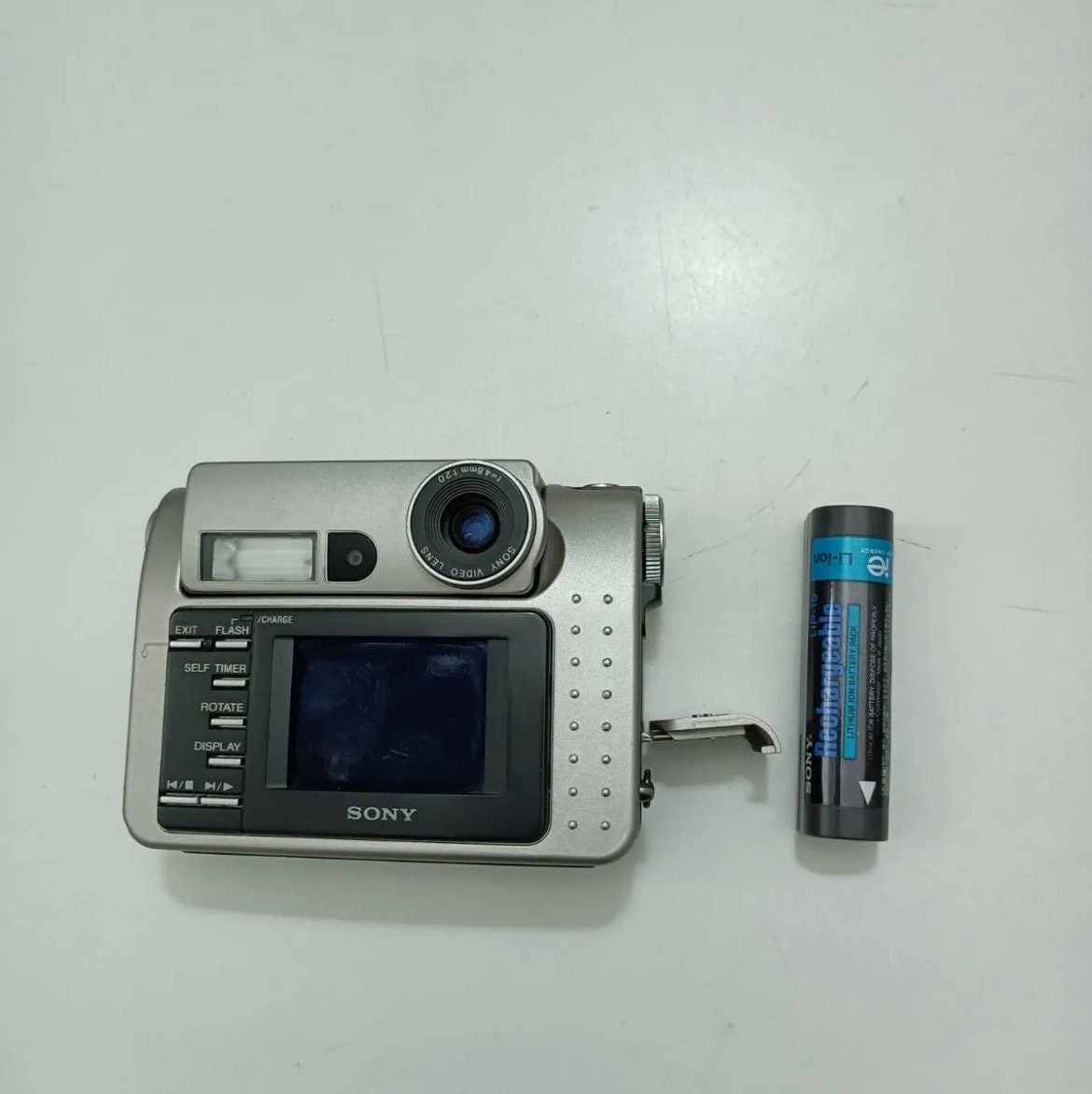 Sony Cyber-shot dsc-F1 ! Rare vintage item