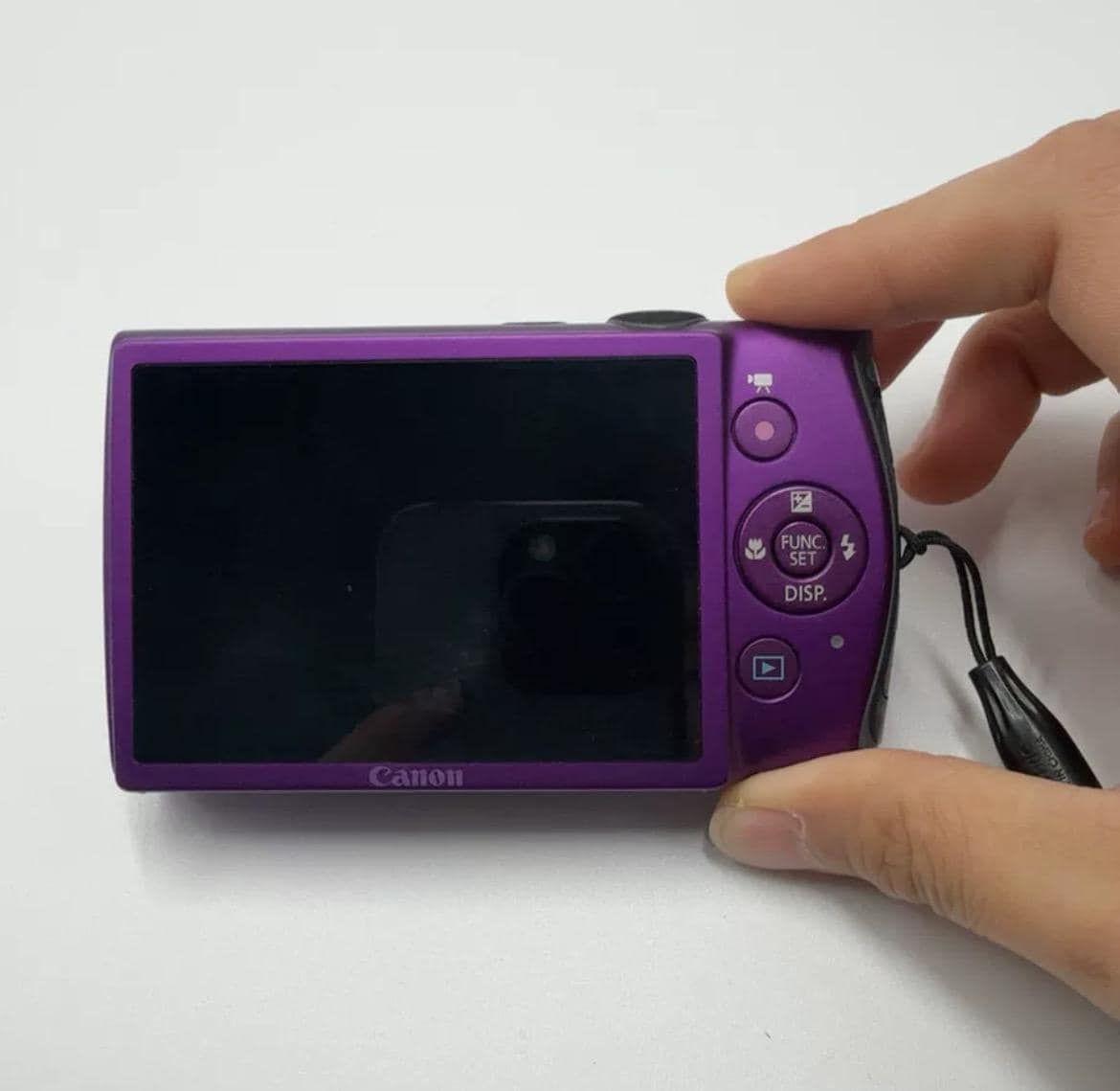 Canon IXUS 230 hs! In box!! PURPLE