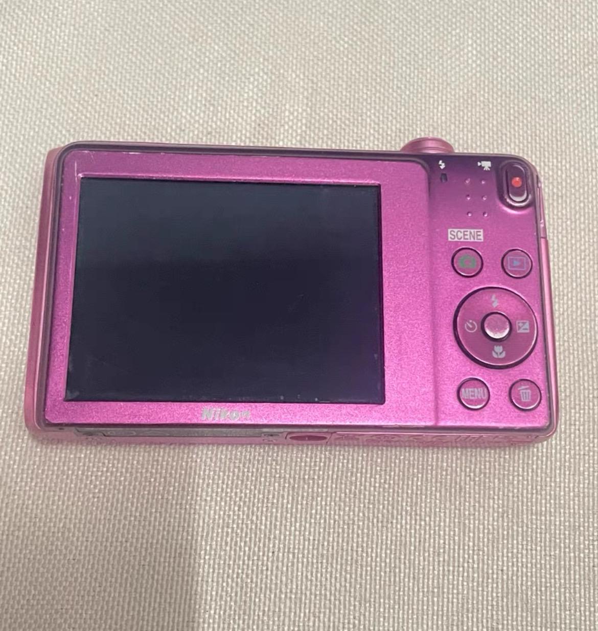 NIKON COOLPIX S3600 ! Pink vintage digital camera