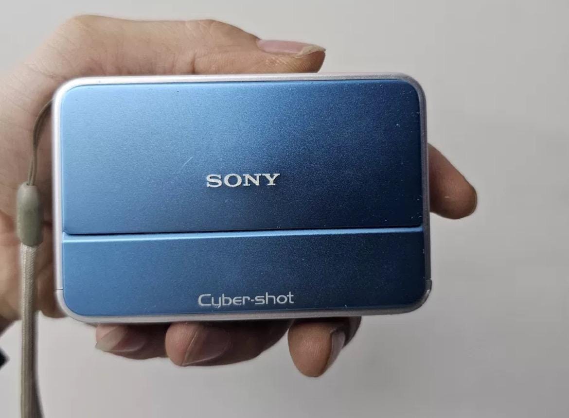 Sony Cybershot DSC-T2! Rare Blue