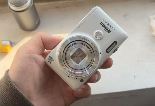NIKON COOLPIX S6900! Rare !!