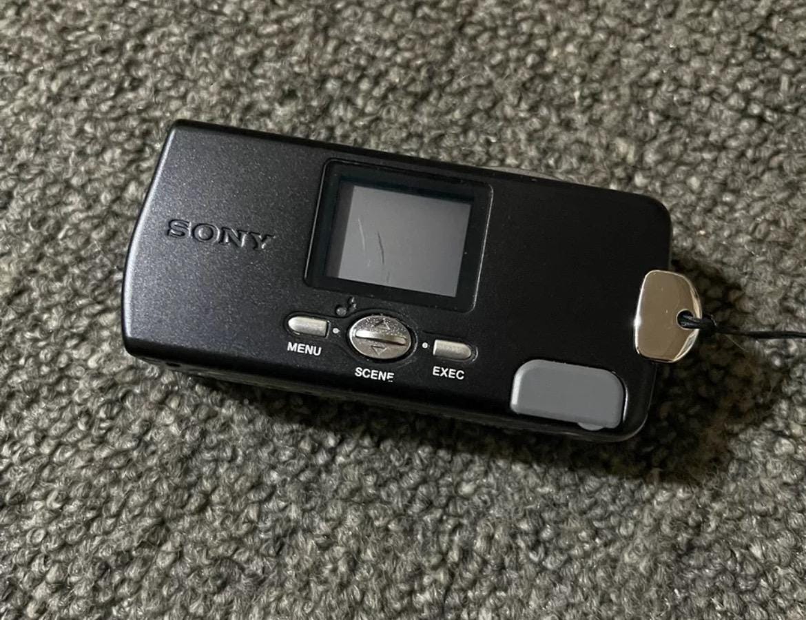 Sony CyberShot Dsc-U20
