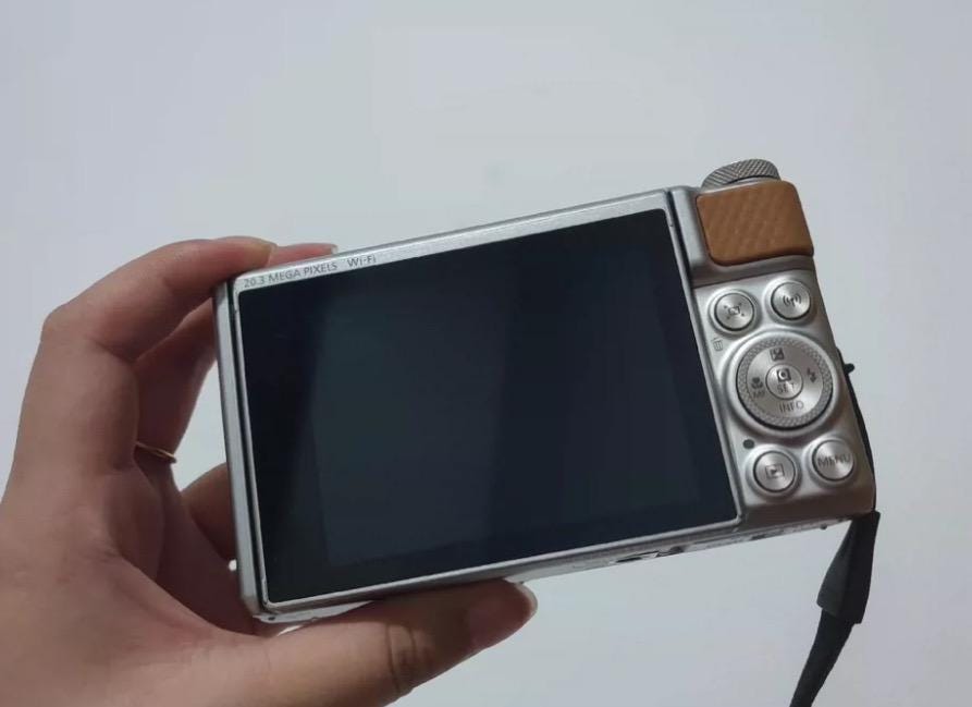 Canon powershot SX740 hs
