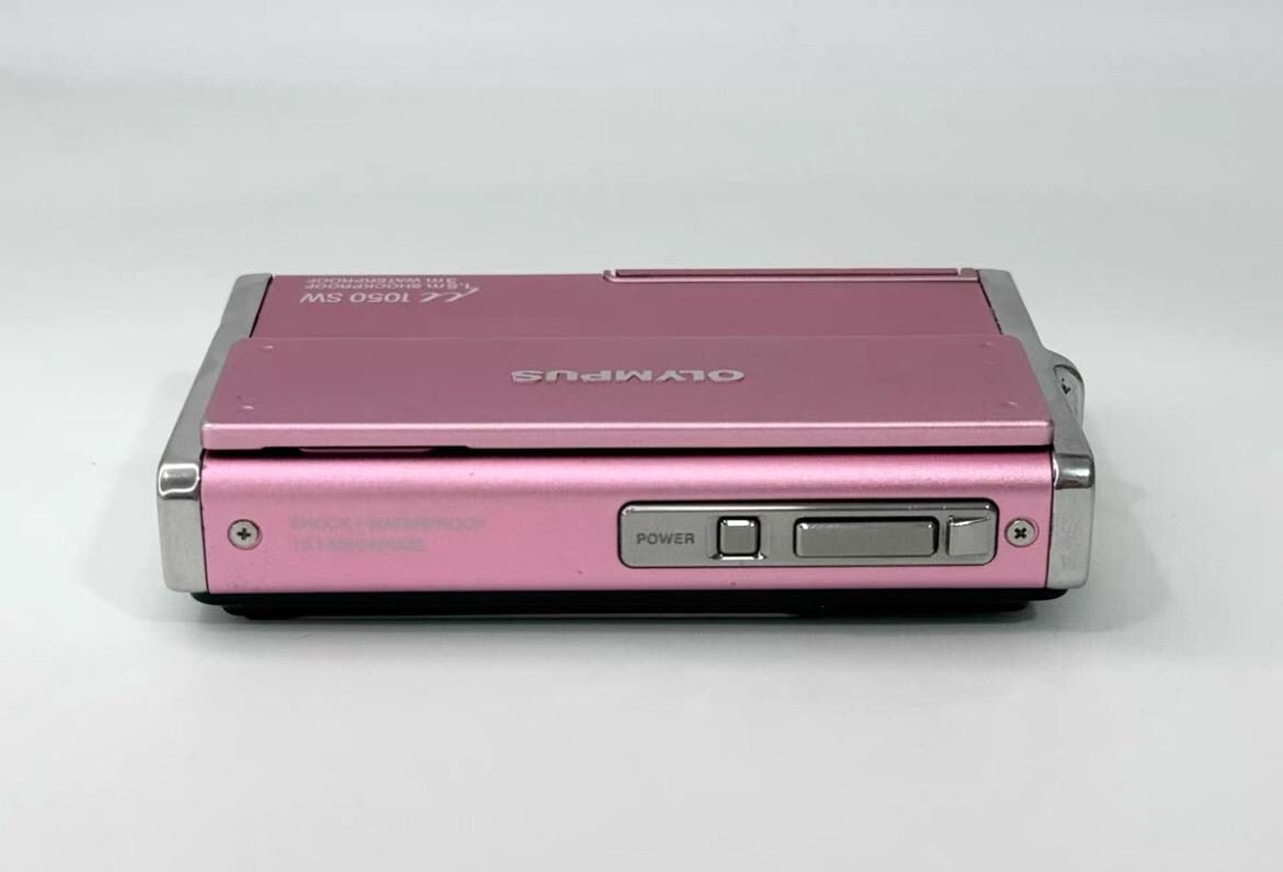 Olympus Mju 1050SW (Stylus 1050sw)Freeze, Shock, Water proof!  Vintage digital camera