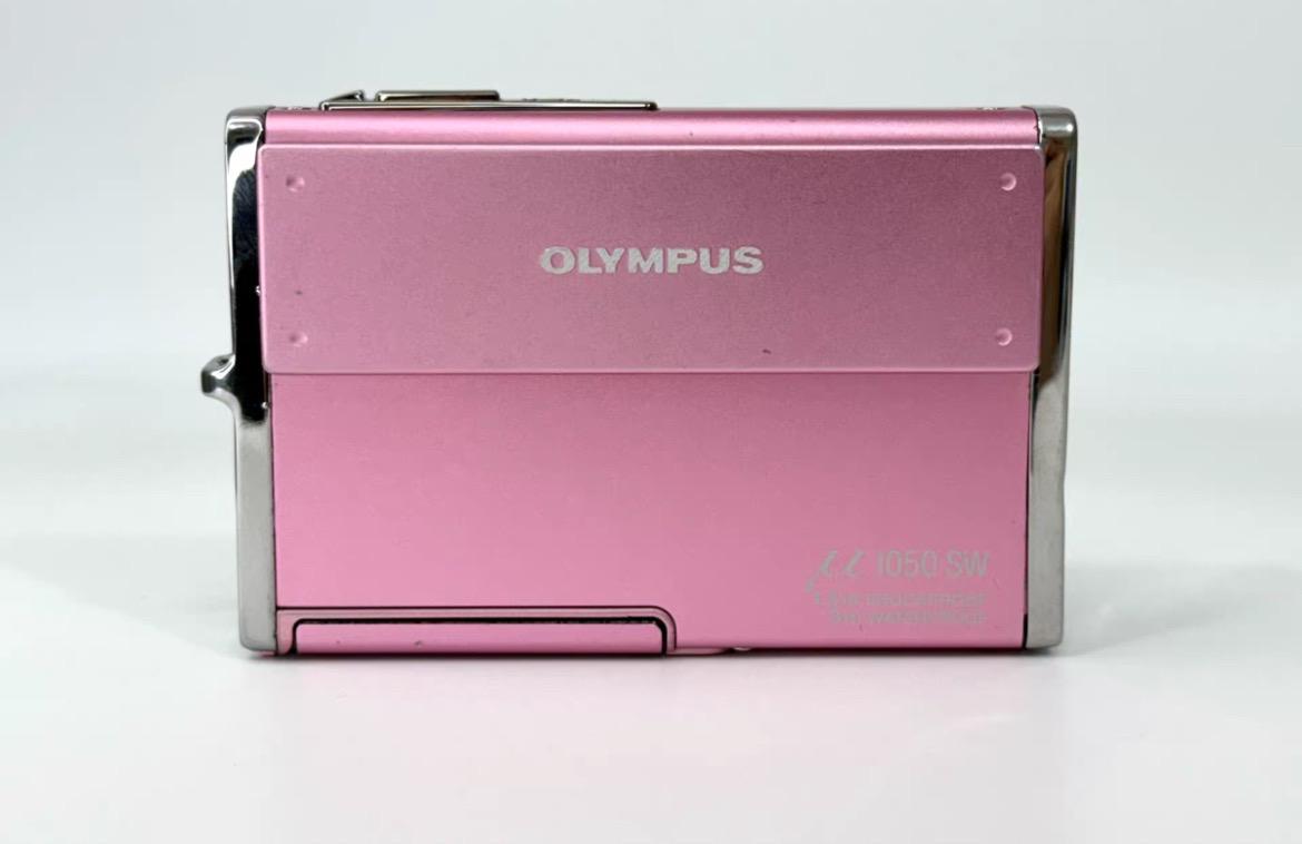 Olympus Mju 1050SW (Stylus 1050sw)Freeze, Shock, Water proof!  Vintage digital camera