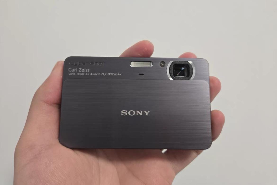 Sony Cybershot DSC-T700