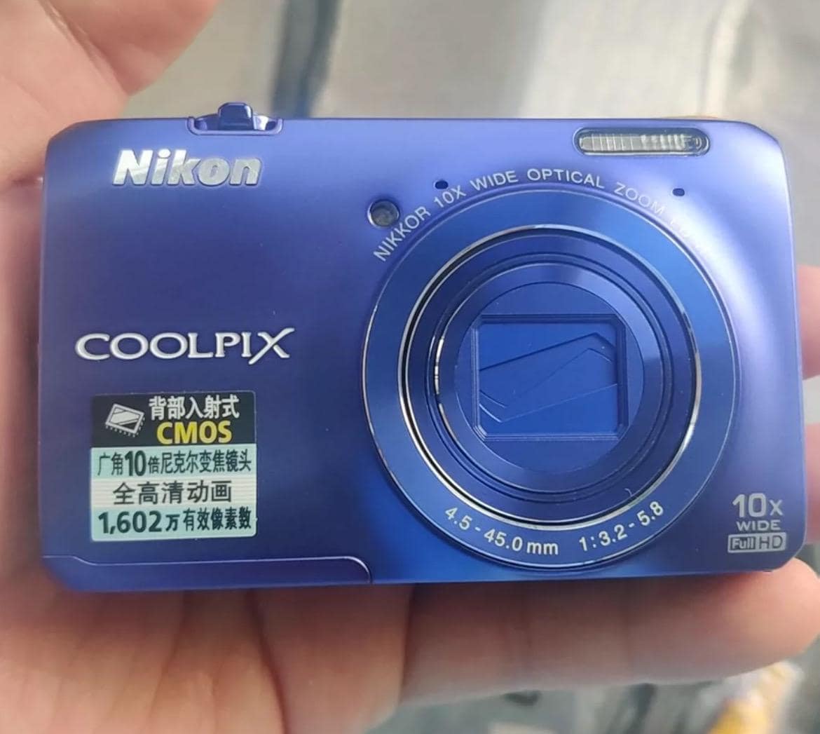 Nikon Coolpix S6300! multiple colors!!