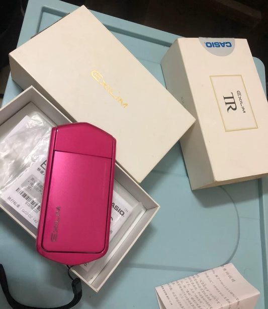 Casio Exilim EX-TR15