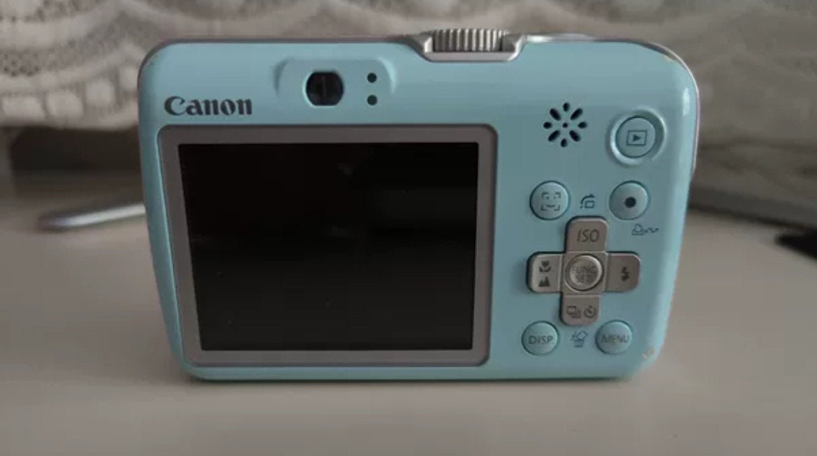 Canon Powershot E1 ! Super Rare Boxed! baby blue
