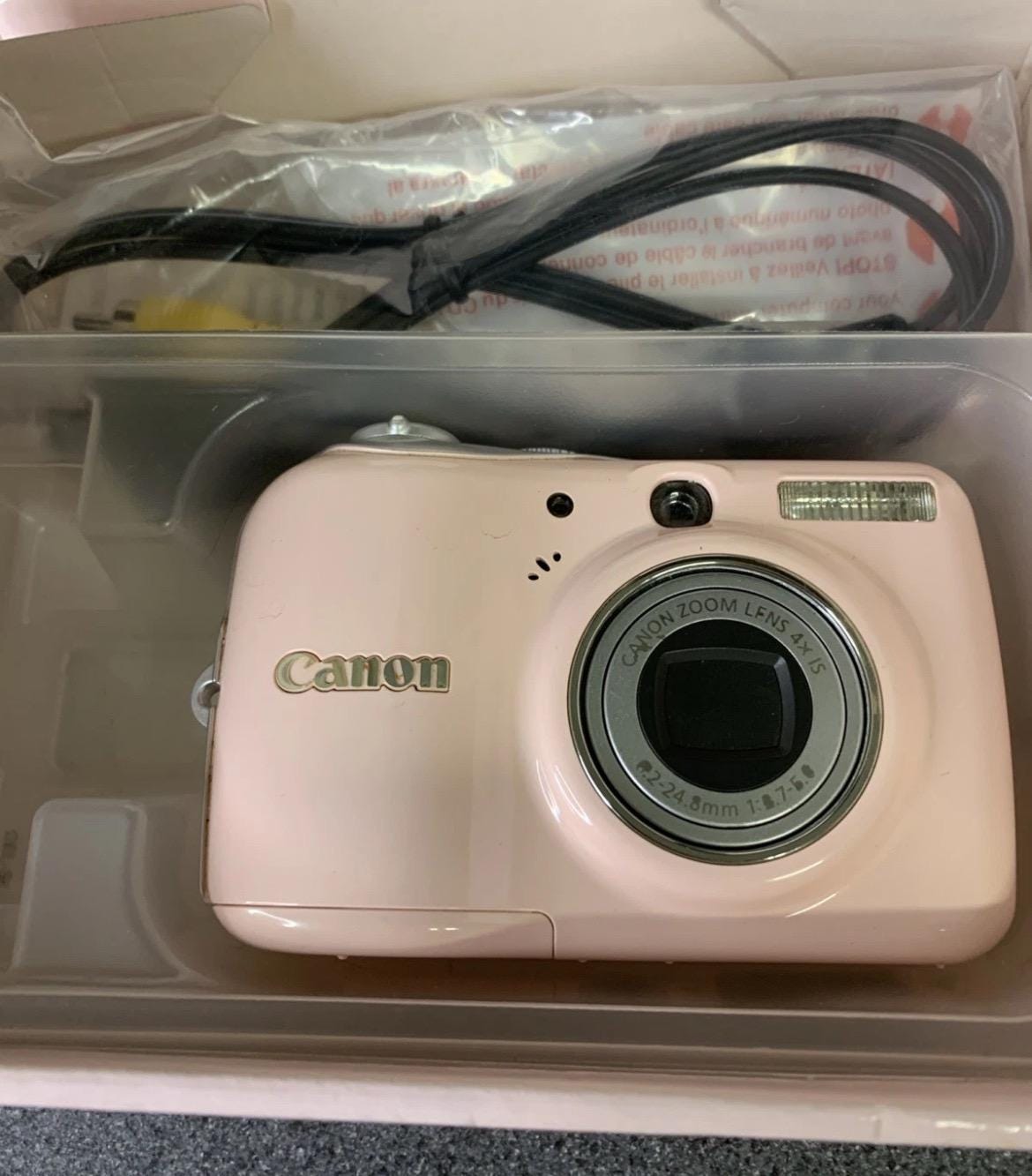 Canon Powershot E1 ! Super Rare Boxed! Pink