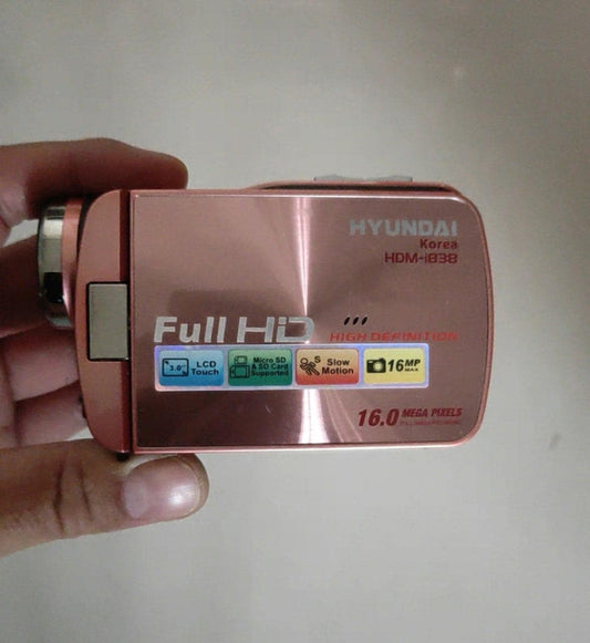 Hyunda HDM-i838! vintage camcorder