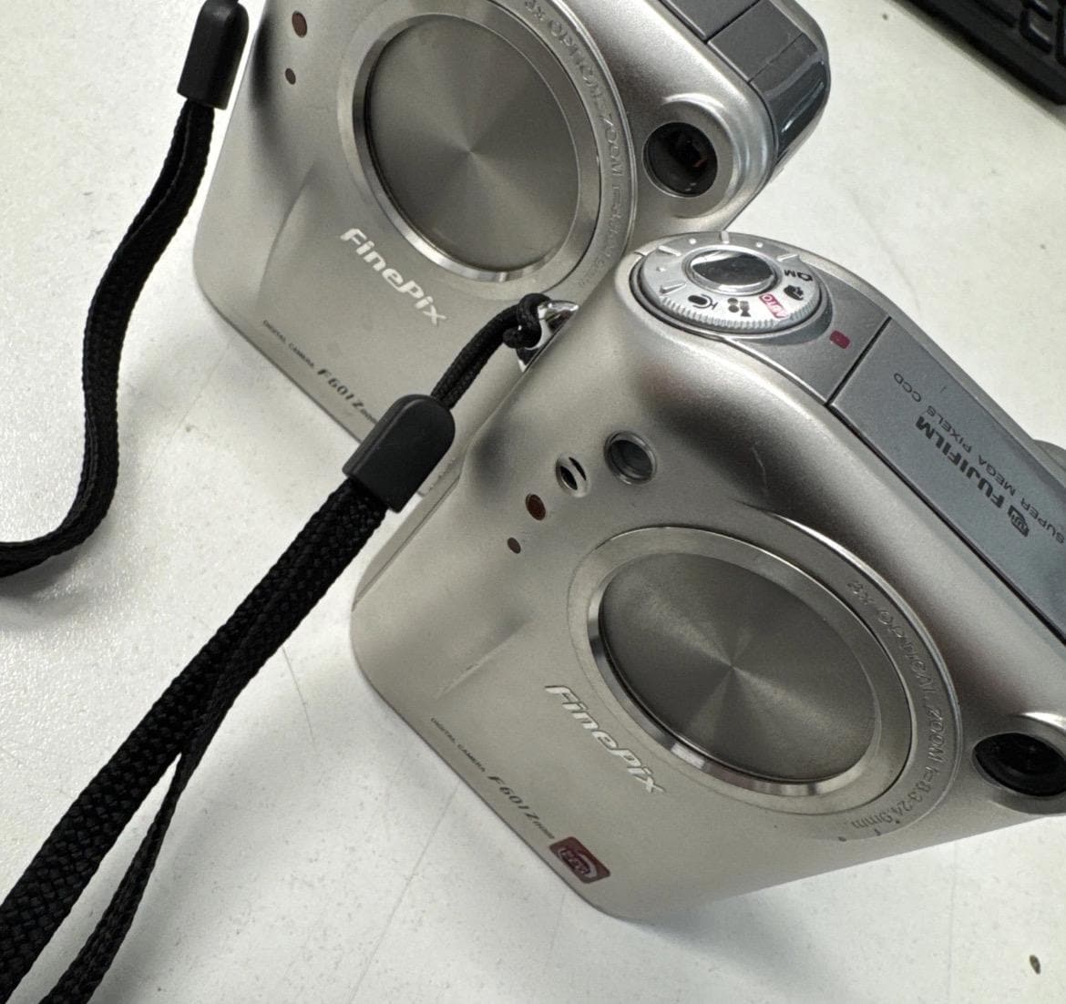 Fujifilm FinePix F601 Zoom