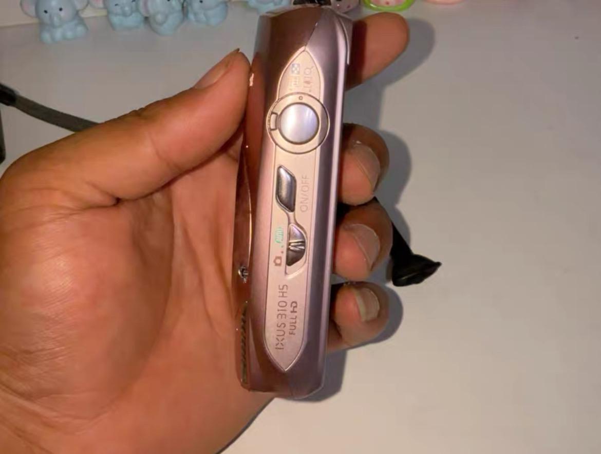 Canon IXUS 310hs !Vintage digital camera! Pink