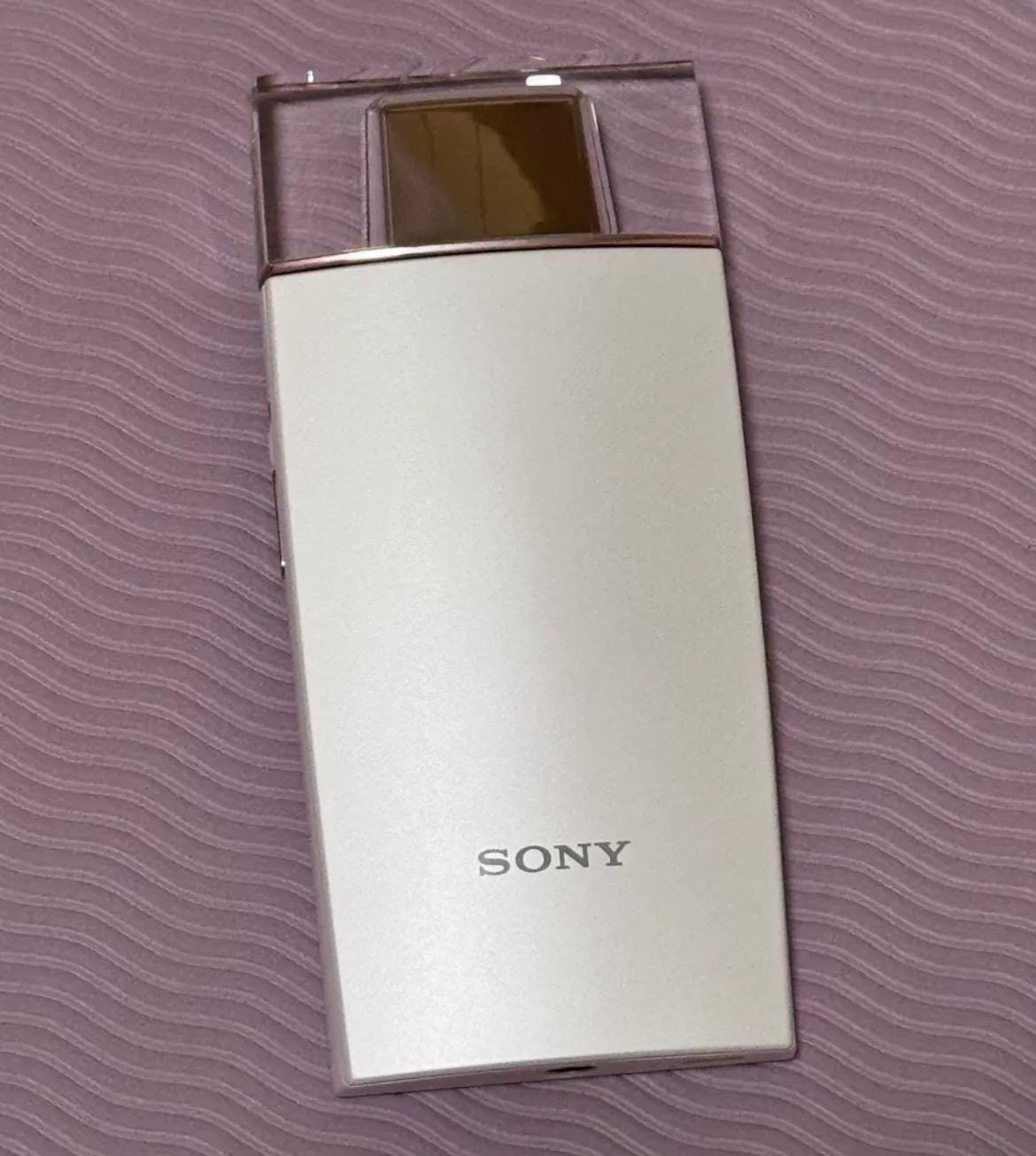 Sony Cyber-shot DSC-KW11 ! RARE !