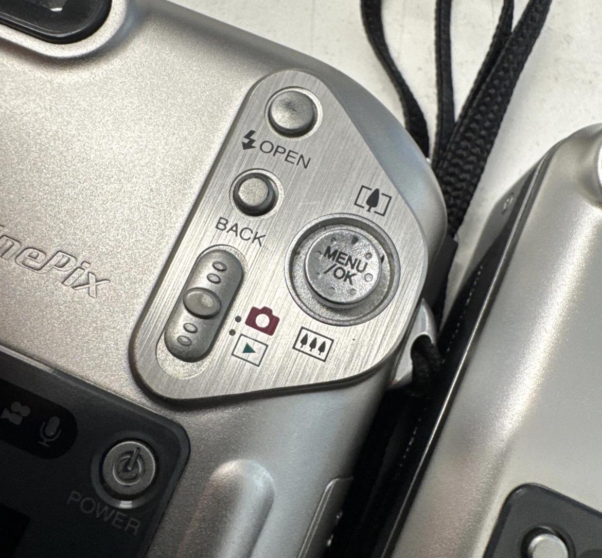Fujifilm FinePix F601 Zoom