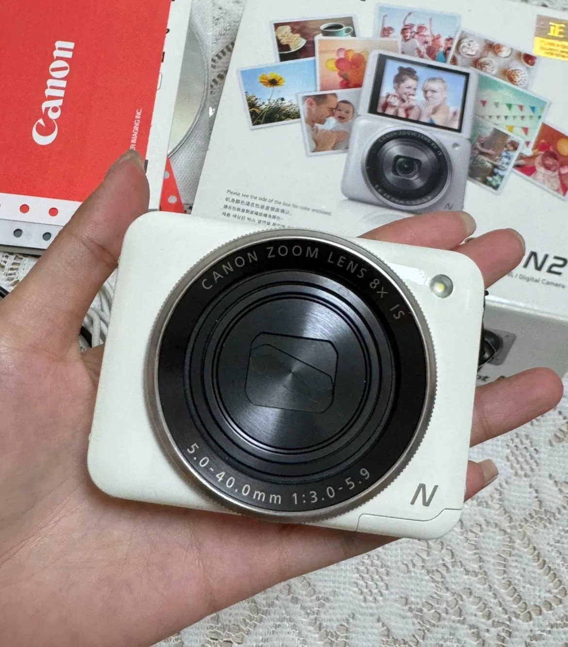 Canon Powershot N2 !RARE in box! flip screen - black/white