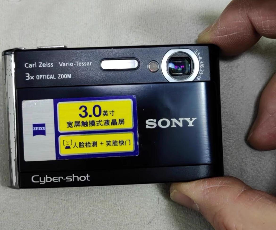 Sony Cyber-Shot DSC-T70