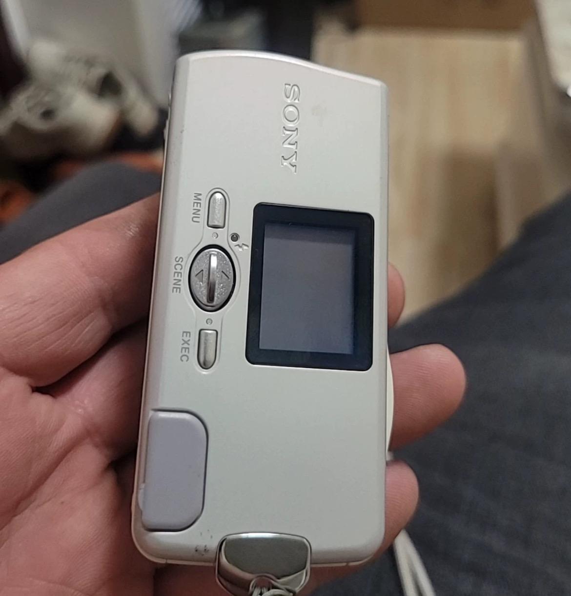 Sony CyberShot Dsc-U10