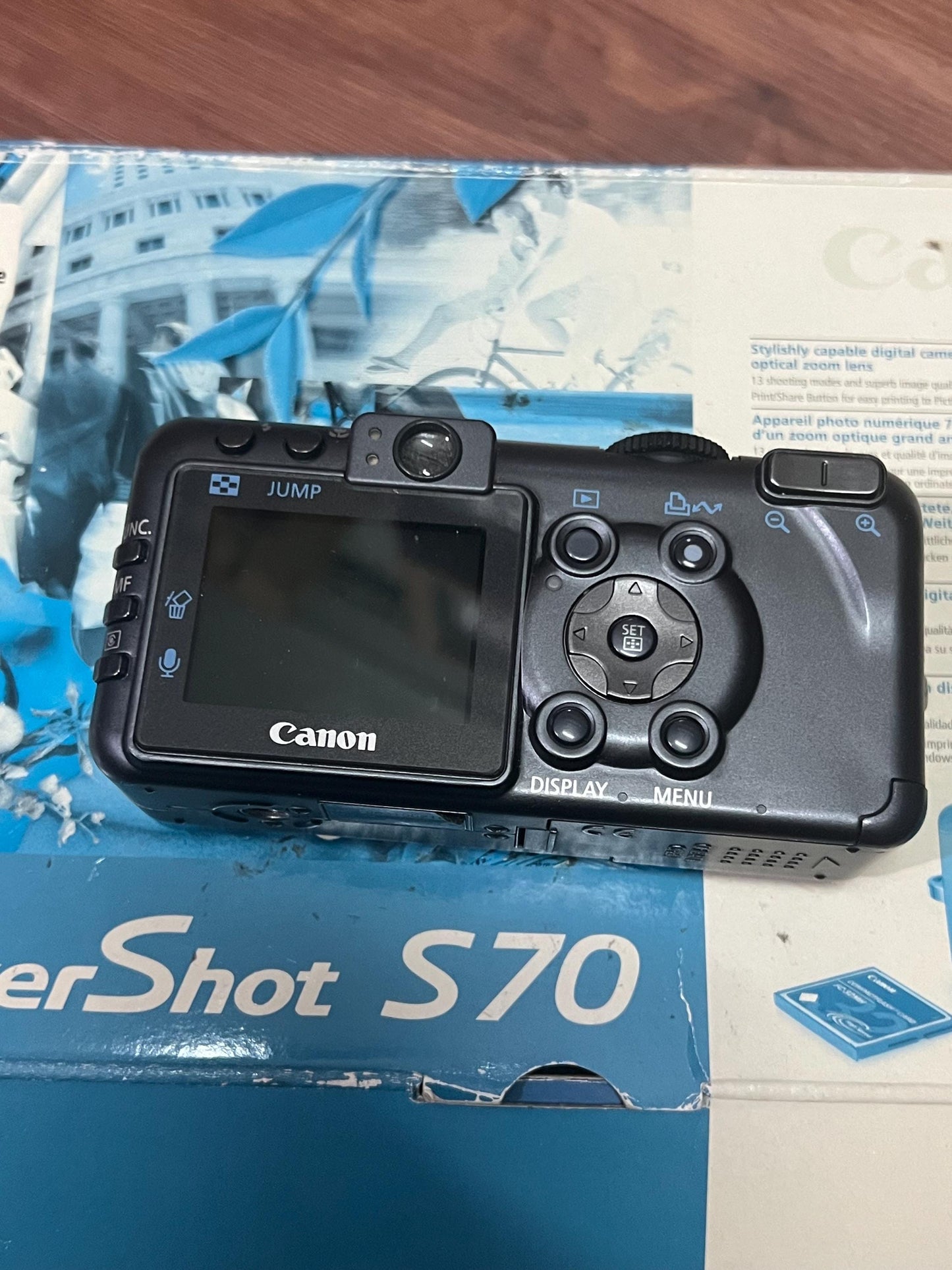 Canon PowerShot S70! Original box! Vintage digital camera