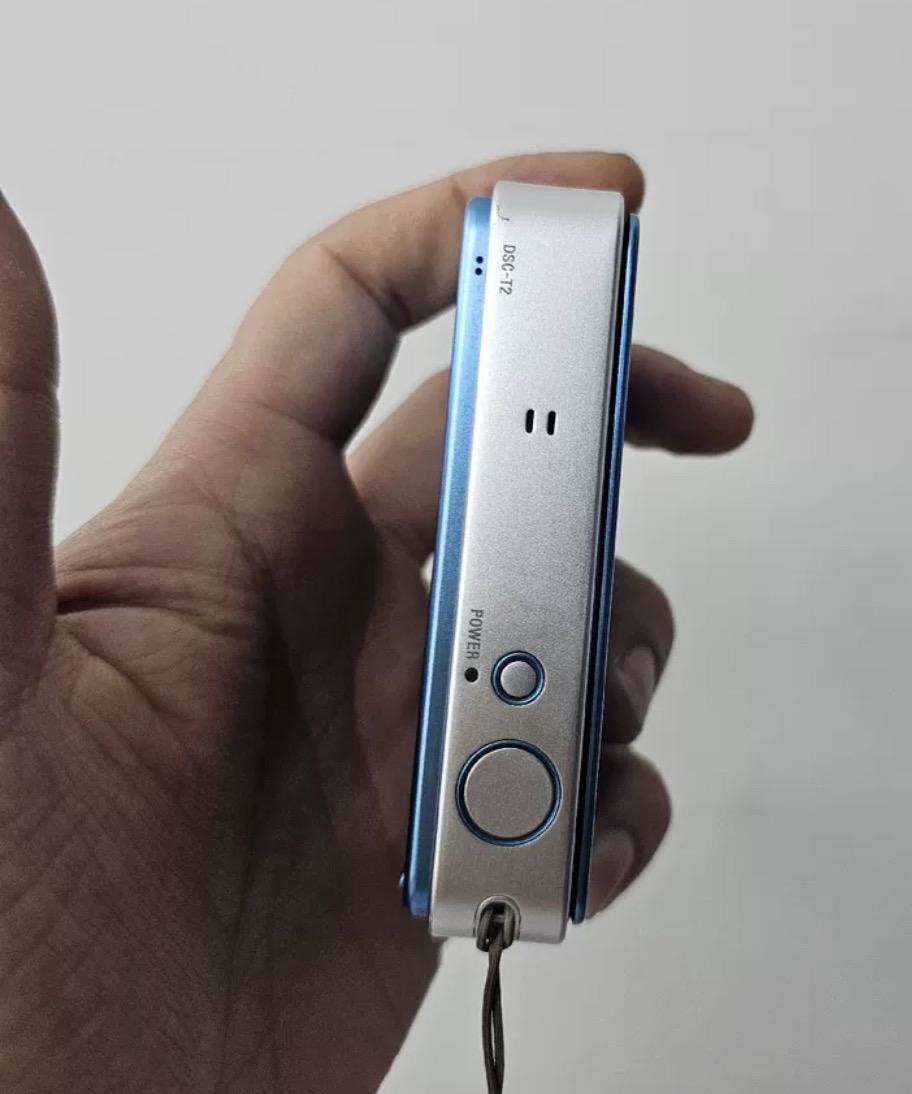 Sony Cybershot DSC-T2! Rare Blue