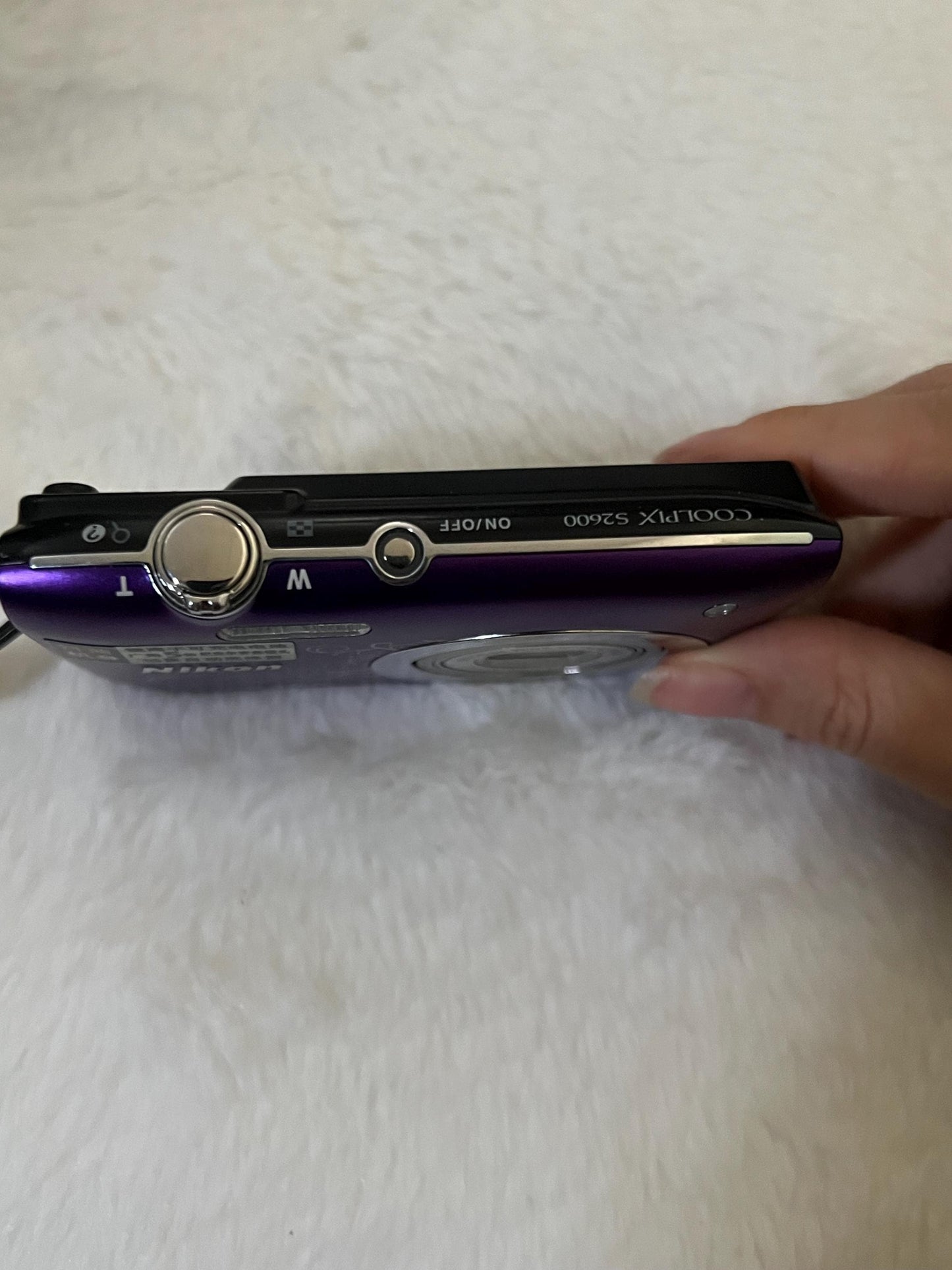 Nikon CoolPix S2600!  Rare design! Purple