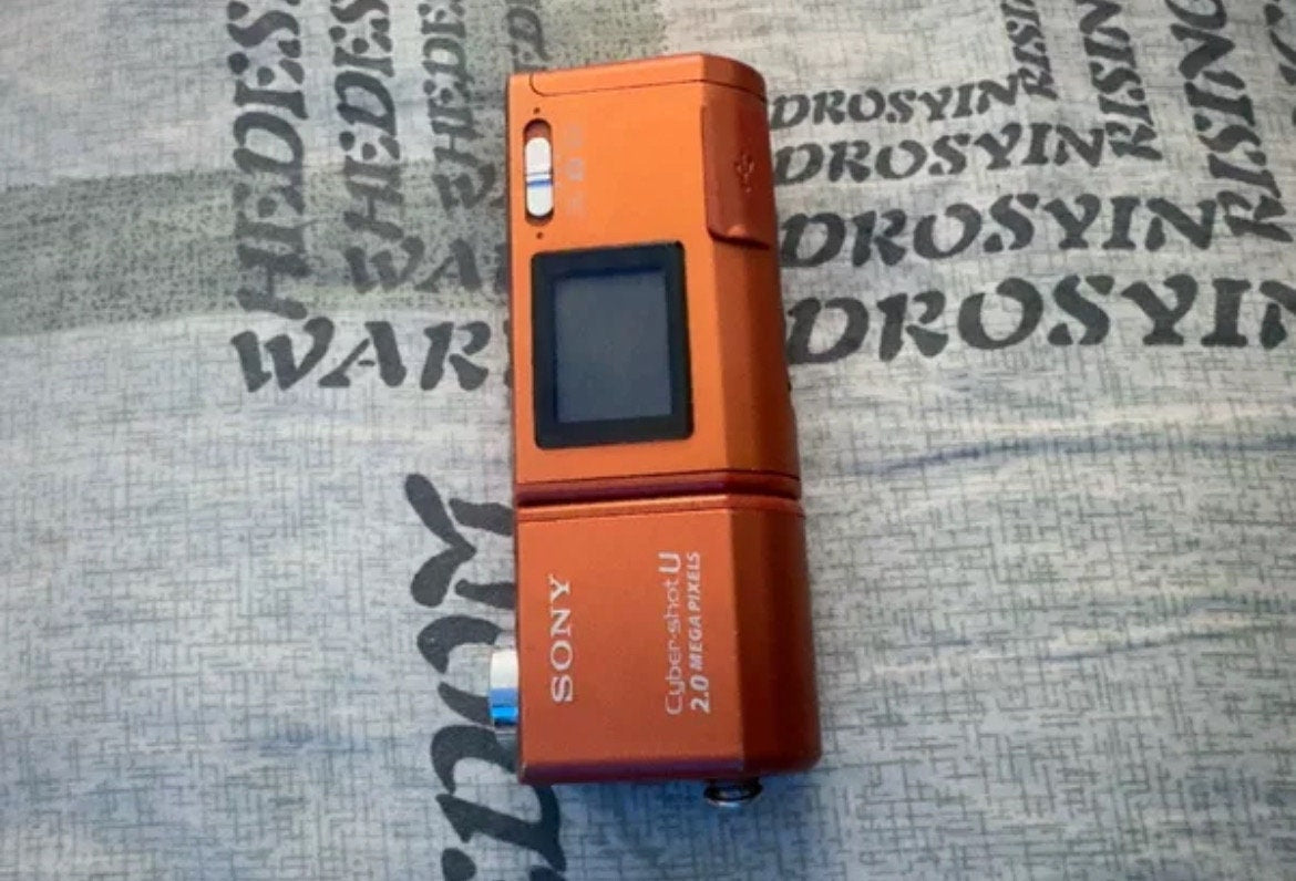 Sony CyberShot DSC-U50! Pocket size! RARE