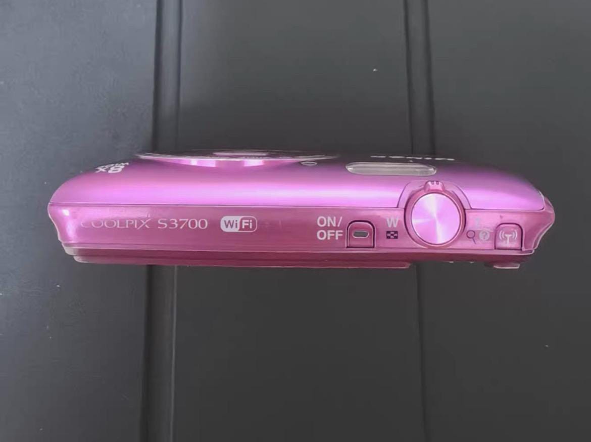 NIKON COOLPIX S3700 ! Pink