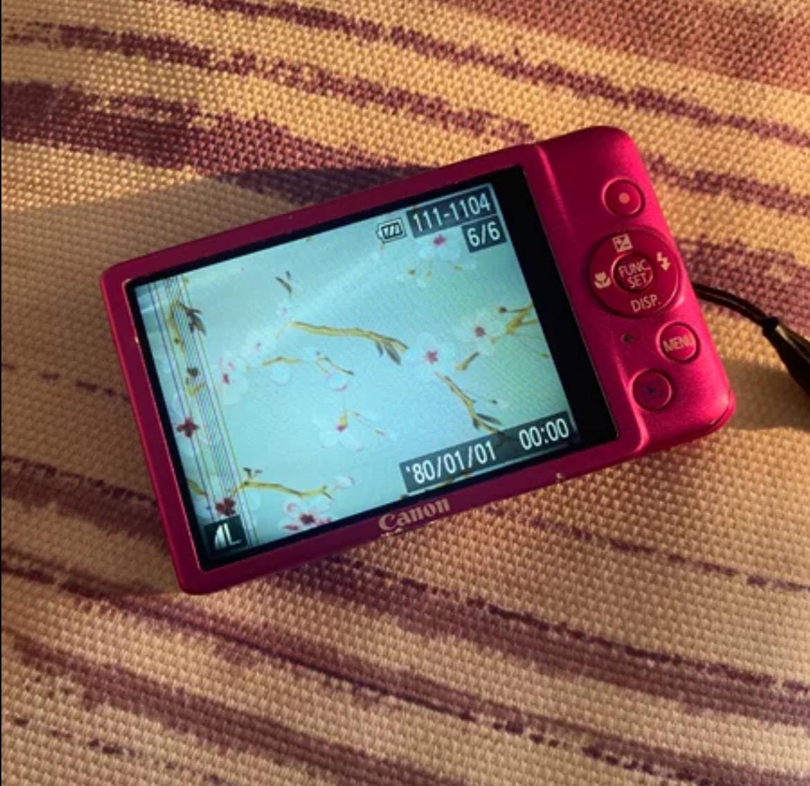 Canon IXUS 115 hs ! Pink